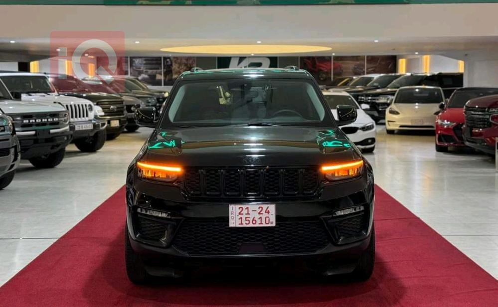 جیپ گراند شیرۆکی